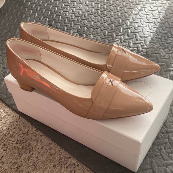 Boden Nude Loafers with Elegant Pointed Toe - Picture 5 of 11